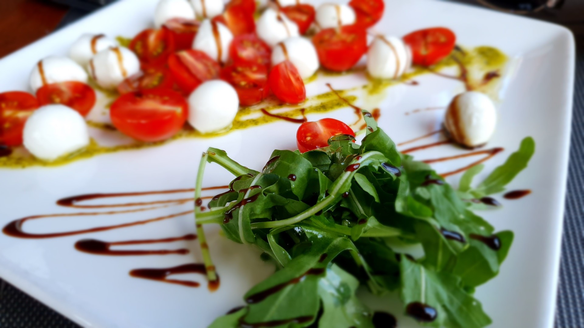 quante-calorie-contiene-rucola